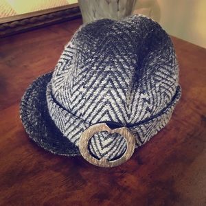 Winter hat charcoal gray w silver buckle.